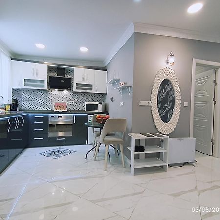 Little Palace Blue Apartment Istanbul Ngoại thất bức ảnh