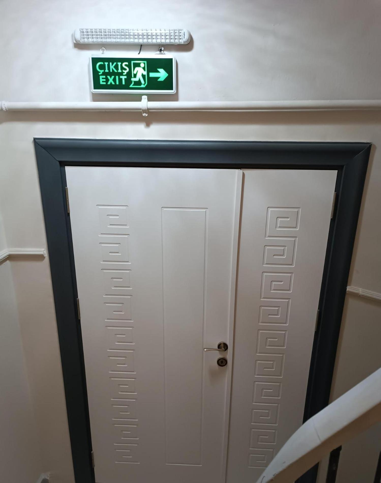 Little Palace Blue Apartment Istanbul Ngoại thất bức ảnh